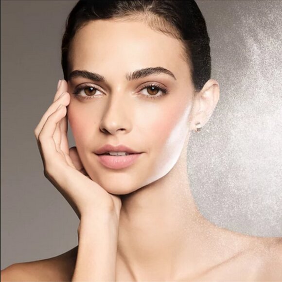 🆕 NIB ✨ Full-Size Translucent Pure Setting Spray 16HR - Picture 2 of 3